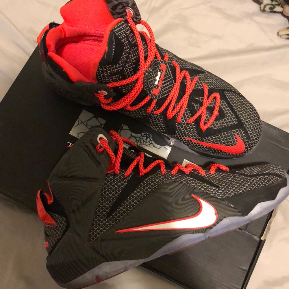 lebron 12 - Picture 6 of 7